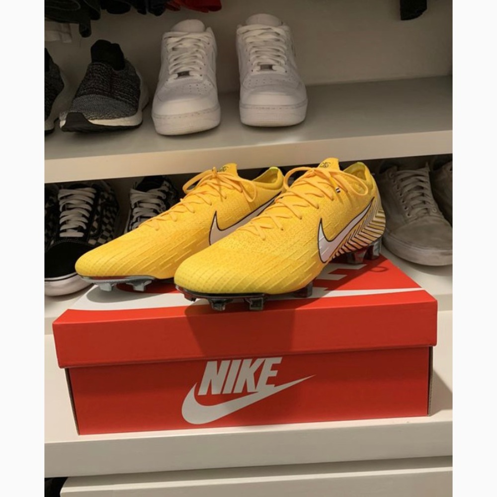 Neymar soccer cleats ACC size 11.5